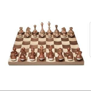 COPY - Wobble Chess Set